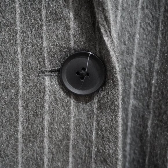 Grey Wool Like Pinstripe Relaxed Over Sized Fit Blazer - Women's Size La… - Picture 10 of 14